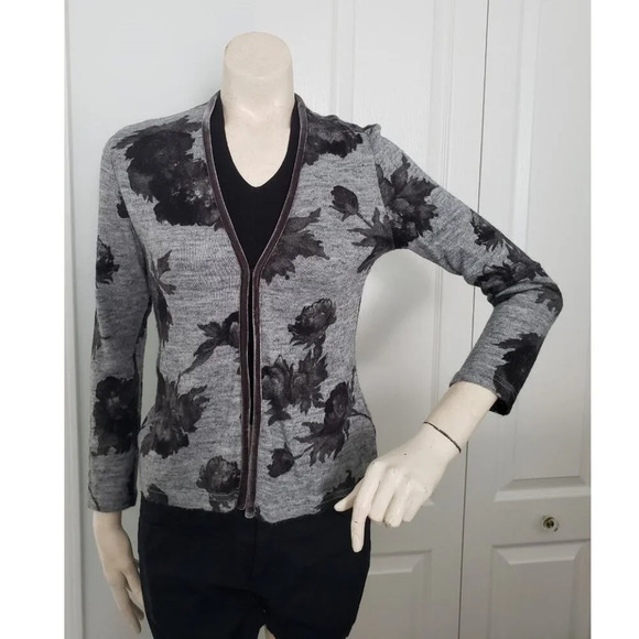 Moiselle Wool blend grey floral cardigan SIZE 2 - Picture 1 of 11
